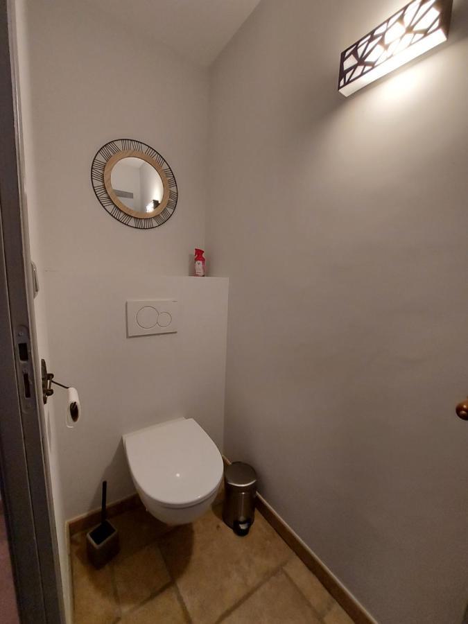 סנט-ז'וריו Entre Lac Et Montagne, Chaleureuse Maison 3 Pieces Avec Tres Belle Vue Lac D'Annecy. Terrasse, Jardin, Parking, Cheminee, Barbecue …. מראה חיצוני תמונה
